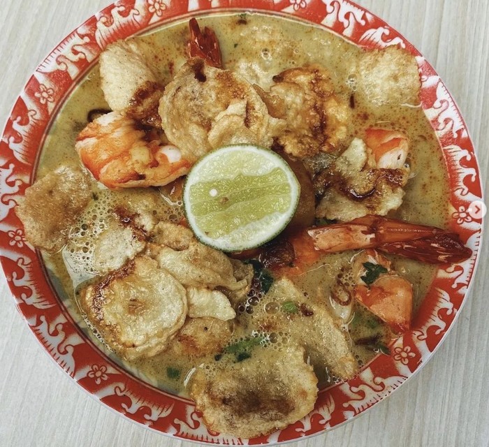 Gurih Mantap! Soto Medan Enak Isi Udang dan Ayam Ada di Sini