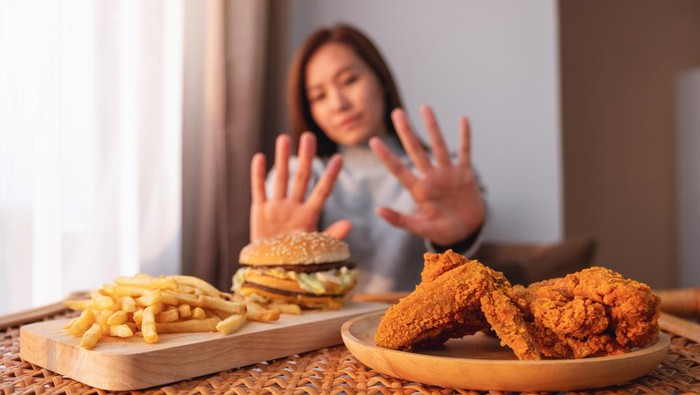 Ahli Nutrisi Harvard Ungkap 5 Makanan yang Bisa Picu Stres-Depresi