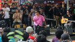 Jelang Pencoblosan, Ganjar Nyanyi Bareng Slank di Semarang