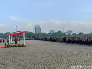Kapolda Metro Pimpin Apel Pergeseran Pasukan Pengamanan TPS Pemilu