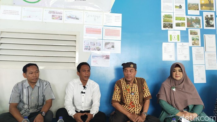 Kelompok tani kampung bayam Madani menuntut hak menghuni Kampung Susun Bayam. Mereka mengancam akan menggugat Jakpro dan Pemprov DKI Jakarta. (Tina S/detikcom)