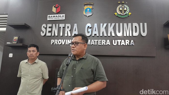 Koordinator Divisi Penanganan Pelanggaran Bawaslu Sumut Johan Alamsyah di Kantor Bawaslu Sumut (Nizar Aldi/detikSumut)