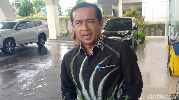 Ketua KPU Jambi, Iron Sahroni