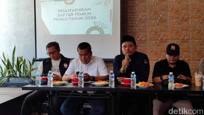 Komisioner KPU Banten (Bahtiar/detikcom)