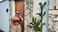 Lewat unggahan Instagramn terbarunya, bisa diketahui saat ini Taila sedang liburan di Bali. Taila mengaku hanya orang terdekat dan keluarganya lah yang tahu seperti apa dia di dunia nyata. (Instagram/@tailamaddison)