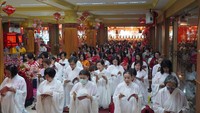 Pada tanggal 10 Februari 2024, ribuan umat dengan penuh suka cita hadir di Wihara Ekayana Arama – Indonesia Buddhist Centre untuk bersama-sama mengikuti ritual & perayaan Tahun Baru Imlek.