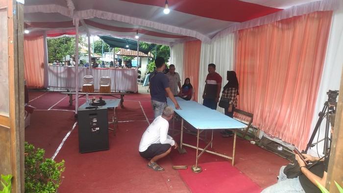 Capres nomor urut 3, Ganjar Pranowo, akan mencoblos surat suara Pemilu 2024 di Semarang, Jawa Tengah. Ganjar rencananya akan mencoblos di TPS 11, Lempongsari, Gajahmungkur, Semarang.