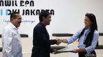 Menang Lawan Mafia Tanah, Nirina Zubir Terima Sertifikat
