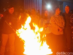 Surat Suara Rusak-Lebih di Cimahi dan Sumedang Dibakar