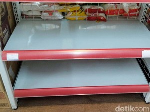 Beras di Toko Ritel Modern Kosong, Bulog Diminta Guyur 300.000 Ton