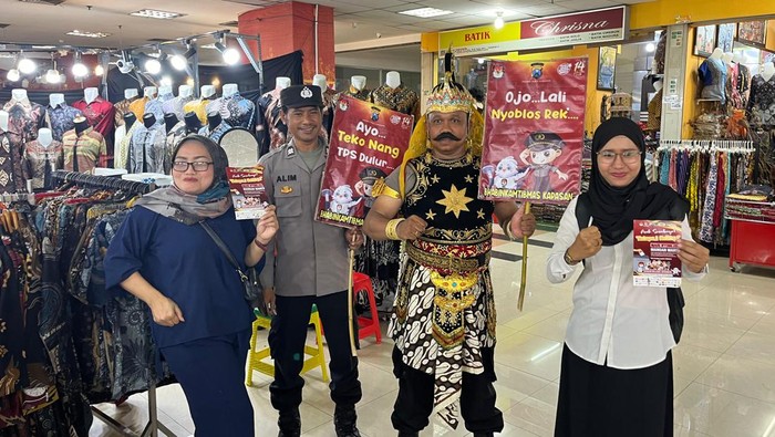 Polisi di Surabaya sosialisasi warga agar gunakan hak pilih di Pemilu 2024
