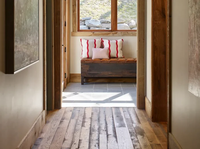 Rustic (Purple Cherry Architects) via Homes & Gardens