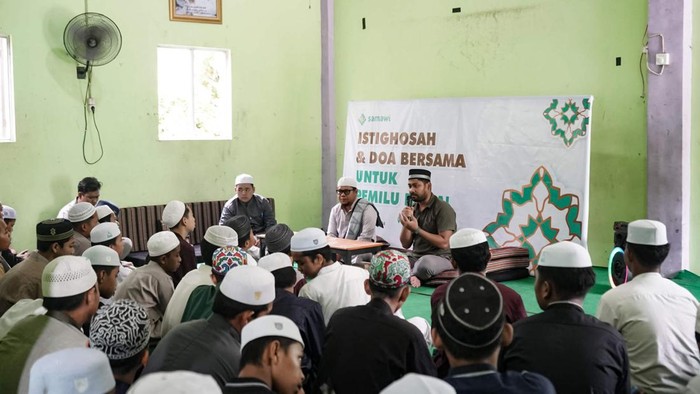 Samawi Gelar Doa Bersama untuk Pemilu Damai Acara doa bersama digelar di Pondok Pesantren Raudhatul Musthofa Barito Kuala Kalimantan Selatan. Tujuannya untuk mendoakan agar Pemilu berjalan damai.