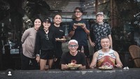 Artis kelahiran 1980 itu juga dikenal punya gaya hidup sehat. Selain olahraga, Nirina juga kerap menerapkab kebiasaan makan sehat loh. Foto: Instagram @nirinazubir_