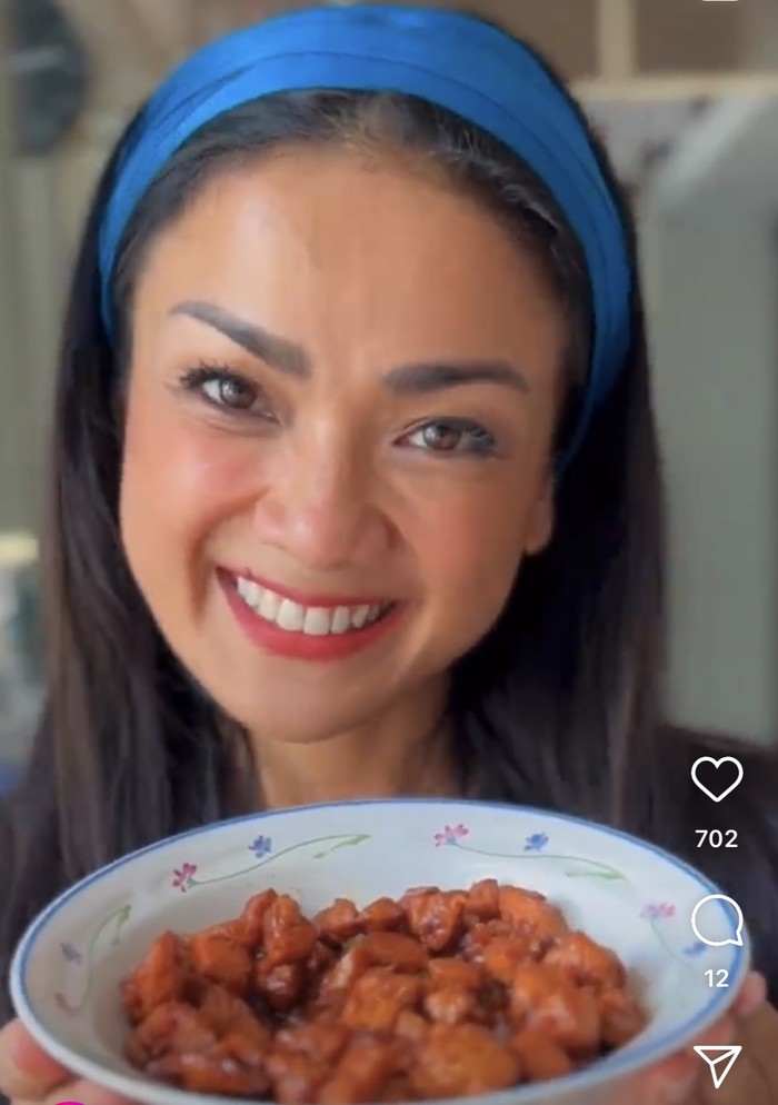 Selain Olahraga, Nirina Zubir Juga Hobi Makan Menu Sehat