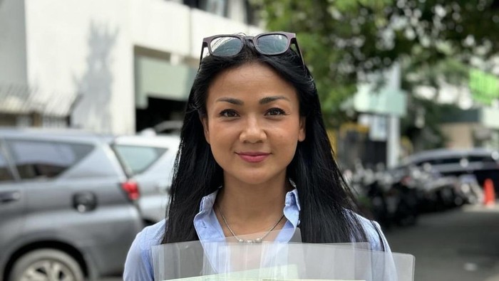 Selain Olahraga, Nirina Zubir Juga Hobi Makan Menu Sehat