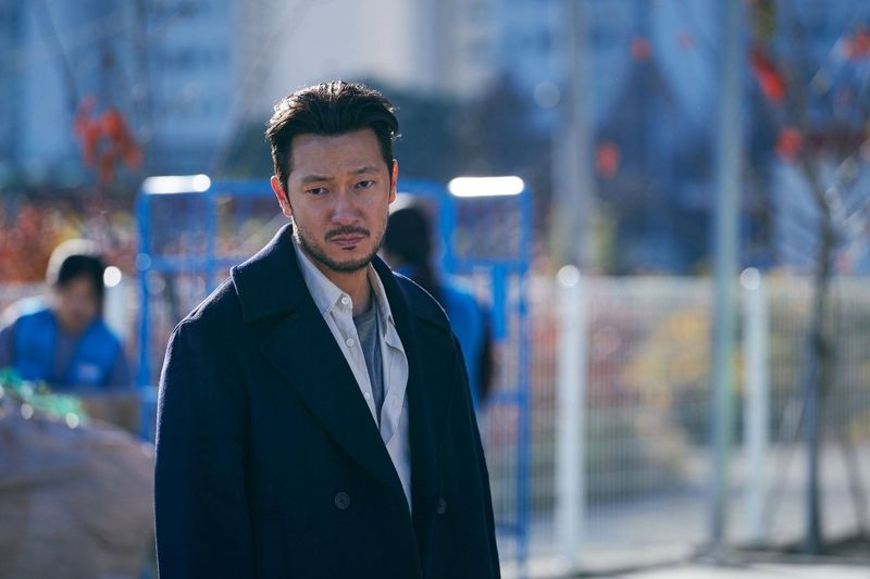 Son Suk Ku di Drama Korea A Killer Paradox 5