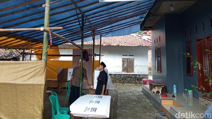 TPS di Benda Kerep Cirebon akan gunakan sari kunyit pada Pemilu 2024.