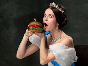 5 Anggota Kerajaan Inggris Ini Punya Kaitan dengan Resto Cepat Saji
