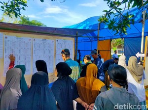 Warga Antusias ke TPS 11 di Moncongloe Maros: Nyoblos untuk Indonesia