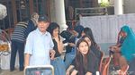 Pose 5 Jari dari Ayu Ting Ting Usai Nyoblos