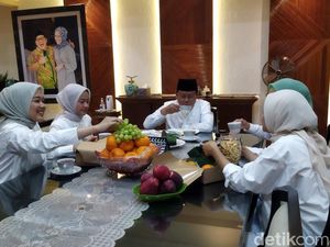 Cak Imin Sarapan Bareng Keluarga Jelang Pencoblosan