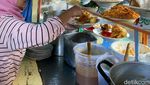 Lamak Bana! Bisa Sarapan Ketupat Sayur Padang hingga Teh Talua di Bandung