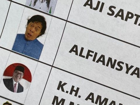 Foto komedian Komen di surat suara Calon DPD RI dari Jabar.