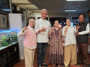 Momen Ganjar-Mahfud Salam Metal Bareng Megawati