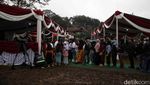 Hujan Tak Menyurutkan Antusias Warga Memilih Presiden