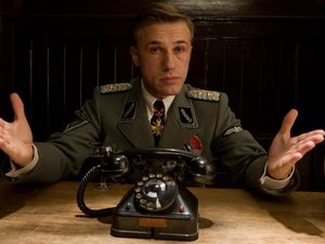 Inglourious Basterds dan Penampilan Si Pemburu Yahudi