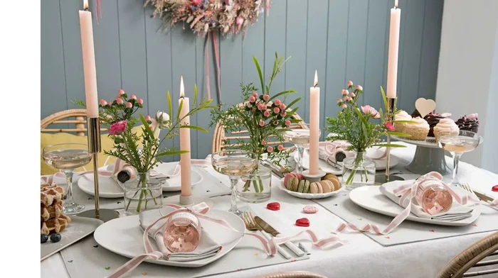Inspirasi Dekorasi untuk Rayakan valentine di rumah/via Woman and Home