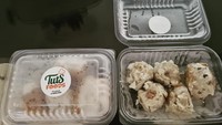 Jihan Fahira juga sempat jajan dimsum dan juga tahu isi dari Tuts Food. Sepertinya enak ya? Foto: Instagram @jihanfahirareal
