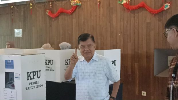 JK nyoblos di TPS 03 Kebayoran Lama