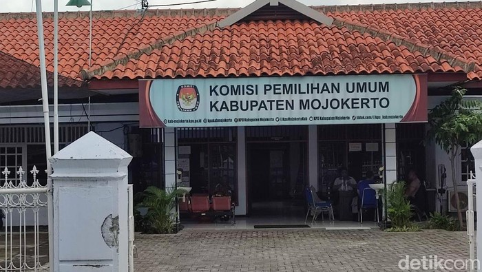 Kantor KPU Kab Mojokerto