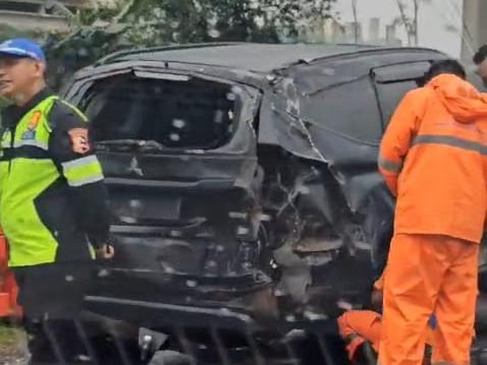 Kecelakaan di Tol Jagorawi bikin macet (Herianto/detikcom)