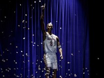 Kenang Sang Legenda, LA Lakers Luncurkan Patung Kobe Bryant