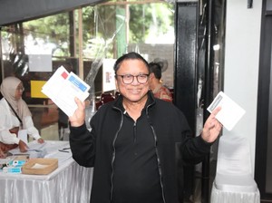 Nyoblos di TPS James Bond, OSO: Semoga yang Saya Coblos Menang