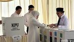 Momen Sejumlah Tokoh Nyoblos di Jawa Timur