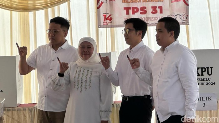Khofifah nyoblos