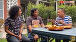 Kocaknya Komeng Saat Makan Pecel Lele hingga Bakso Kaki Lima