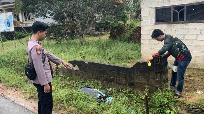 Lokasi motor korban laka tunggal tak jauh dari TPS di Bangka Barat