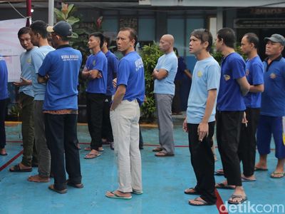 Melihat Antusias Warga Binaan Nyoblos di Lapas Bekasi