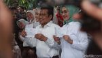Momen Cak Imin Nyoblos Bareng Istri dan Anak