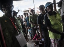 Warga Distrik Agats Antre di Sejumlah TPS