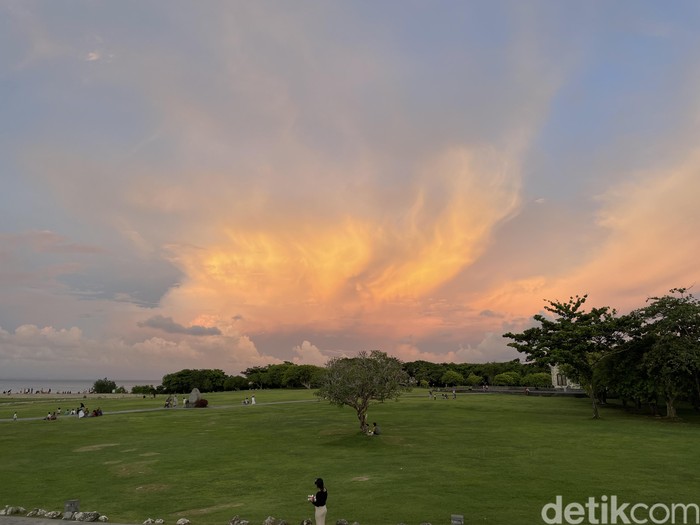 Peninsula Island Bali