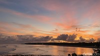 Untuk masuk ke Peninsula Island traveler tak kenakan tiket masuk alias gratis. Traveler hanya perlu membayar biaya parkir mulai dari Rp 5.000 (tergantung jenis kendaraan).