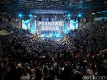 Potret Istora Senayan Membiru Saat Pidato Prabowo-Gibran