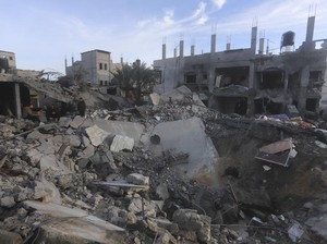 Momen Jurnalis di Gaza Lari Kepanikan, Ngaku Jadi Target Serangan Israel