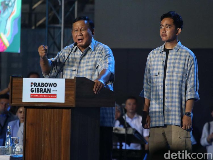 Potret Prabowo-Gibran Pidato Kemenangan Hasil Quick Count